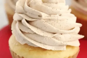 Apple Pie Cupcakes with Cinnamon Buttercream